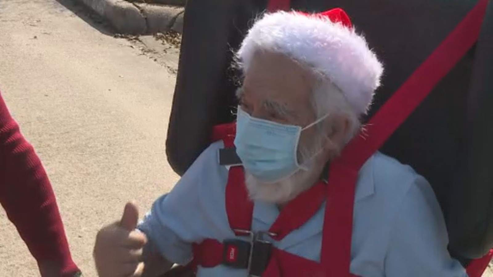 83-year-old Houston man returns home after long battle with COVID-19