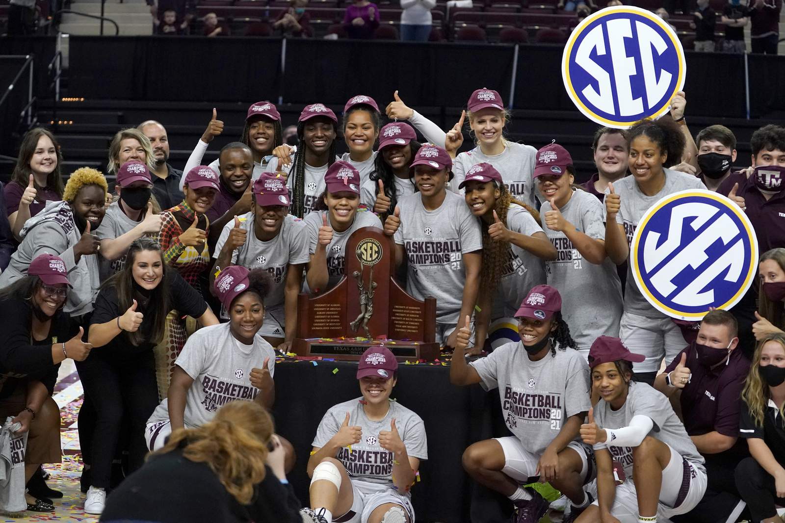 Aggies reach best-ever ranking of No. 2 in women's AP Top 25