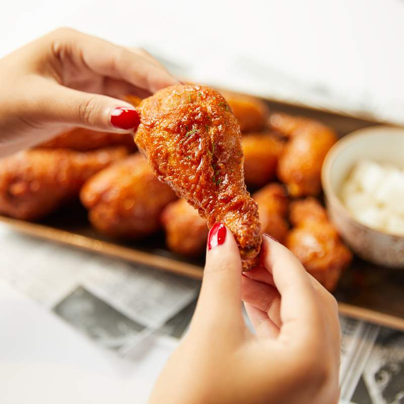 Crispy Korean fried chicken chain Bonchon opens new Midtown outpost