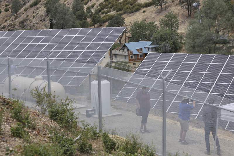 California tests off-the-grid solutions to power outages