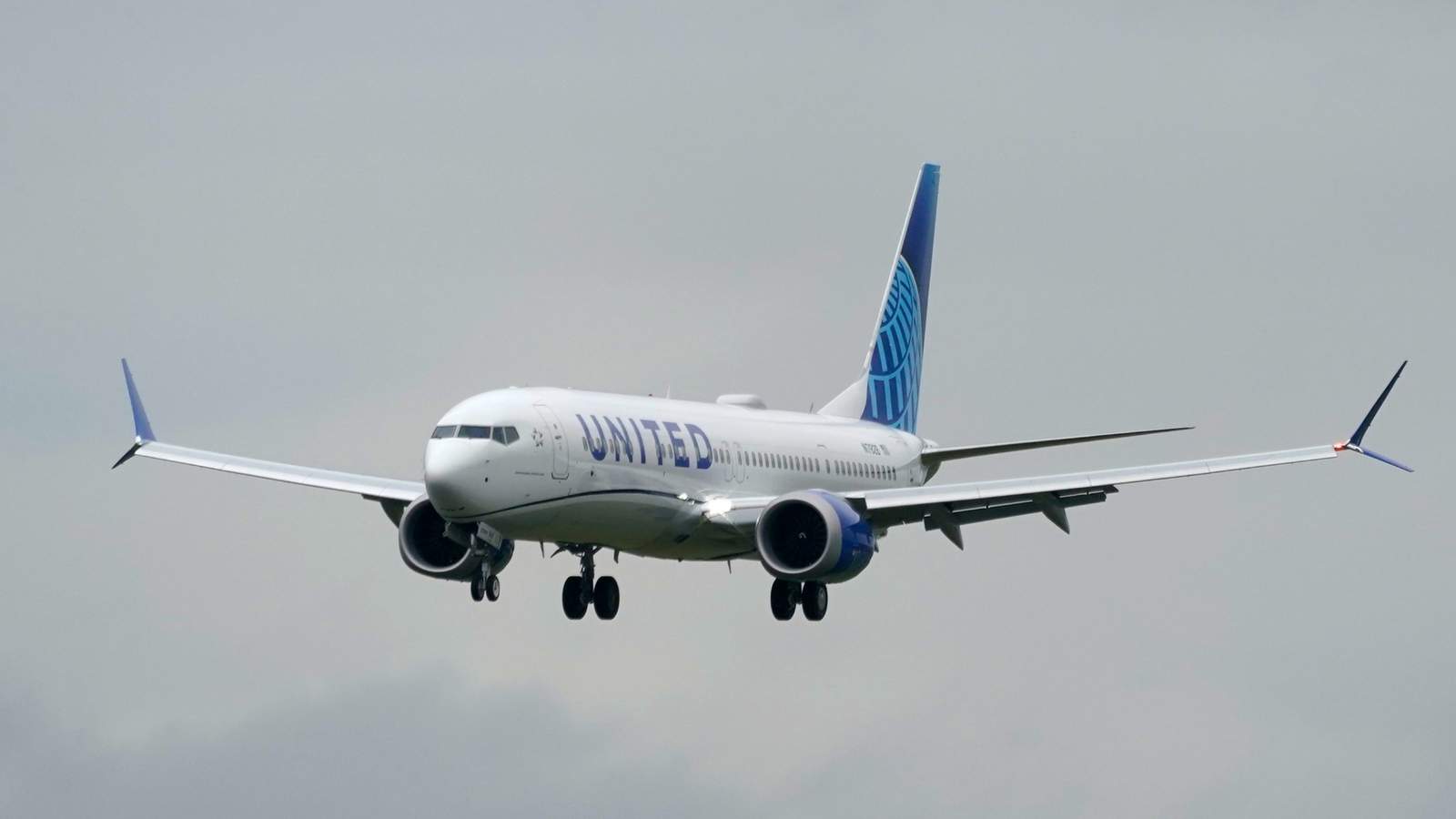 United Airlines offering COVID-19 tests for some passengers