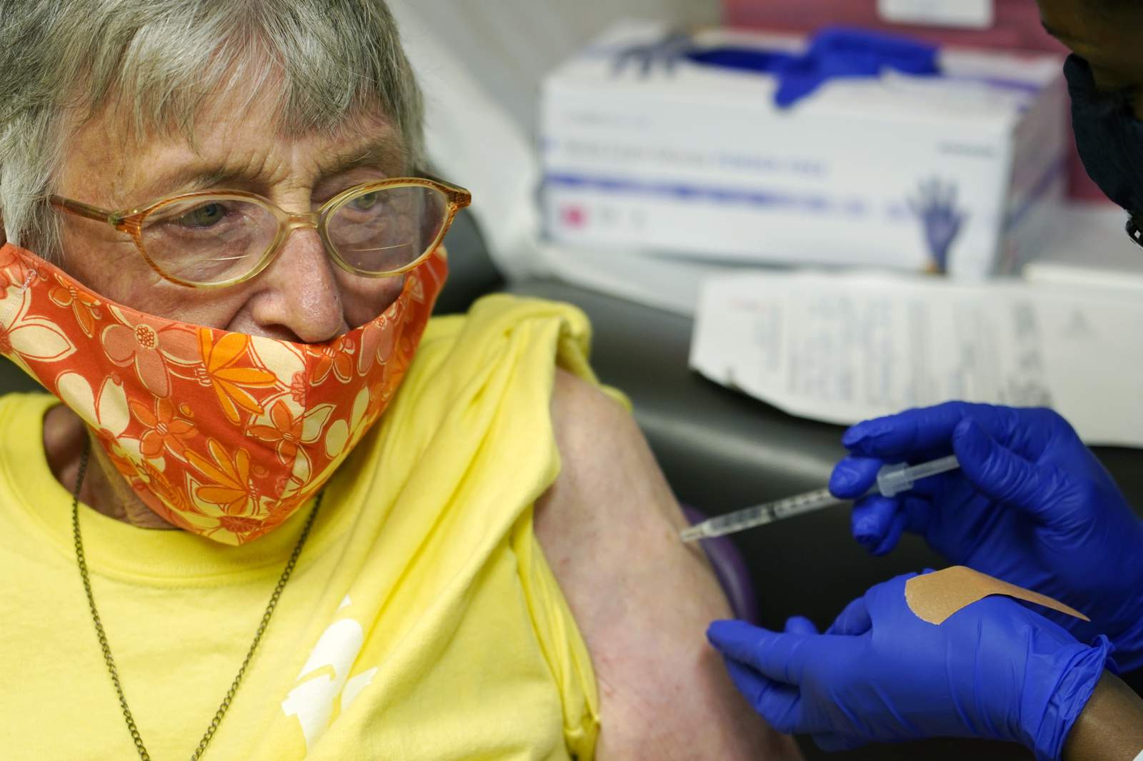 Summoning seniors: Big new push to vaccinate older Americans