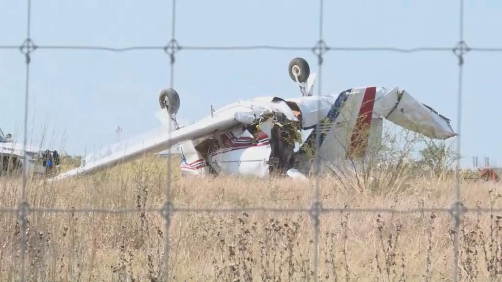 3 dead, 1 hospitalized after plane crash in Bryan, police say