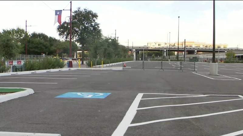 Driving to Minute Maid Park to catch an ALCS game? Watch out for parking scams