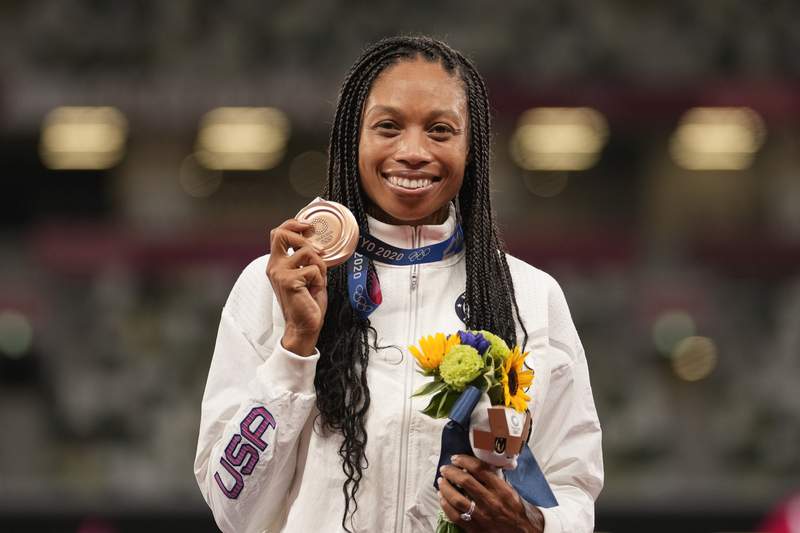 American Felix sets new women's Olympics medal record
