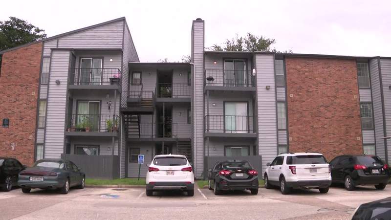 ‘It’s very suspicious’: Neighbors shocked to learn 4-year-old boy who died was injured inside NE Houston apartment