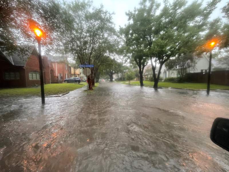 See photos, videos of rising water, lighting as storms raged hard in Houston