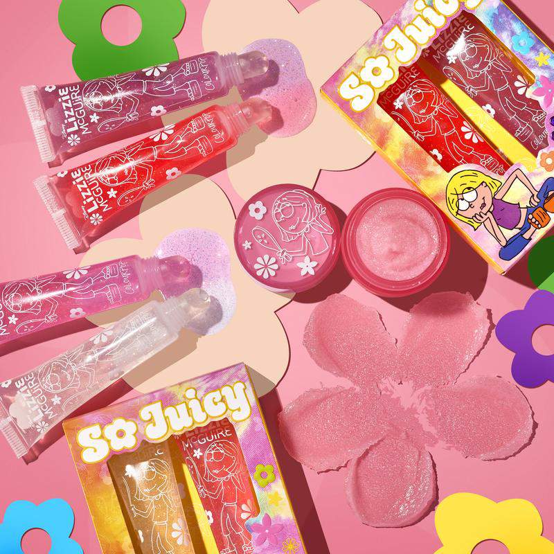 Girls born in the 90s stan this nostalgic Lizzie McGuire makeup collection