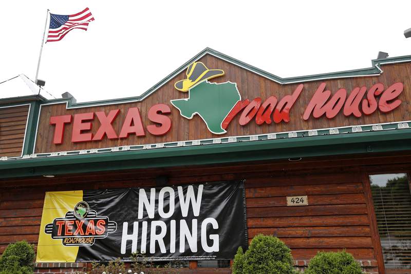 Now hiring: Texas Roadhouse, Bubba’s 33 restaurants to host National Hiring Day event at Houston-area restaurants