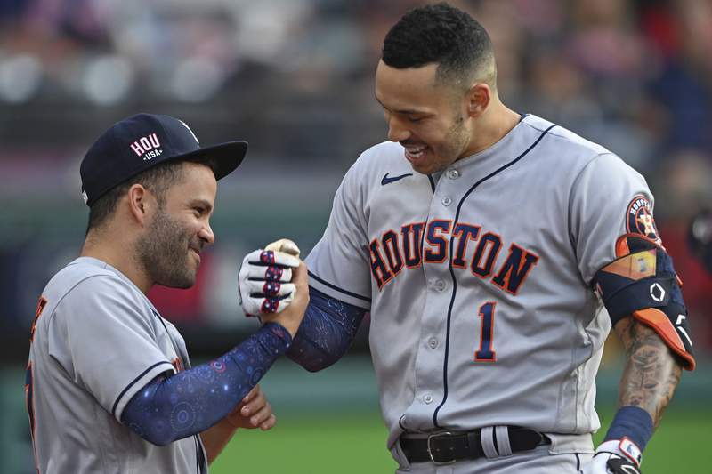 Odorizzi solid, Correa homers as Astros down sinking Indians