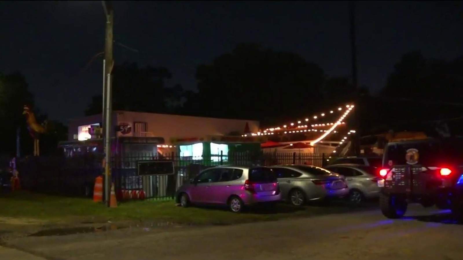 Houston bar shut down overnight for violating COVID-19 restrictions, authorities say