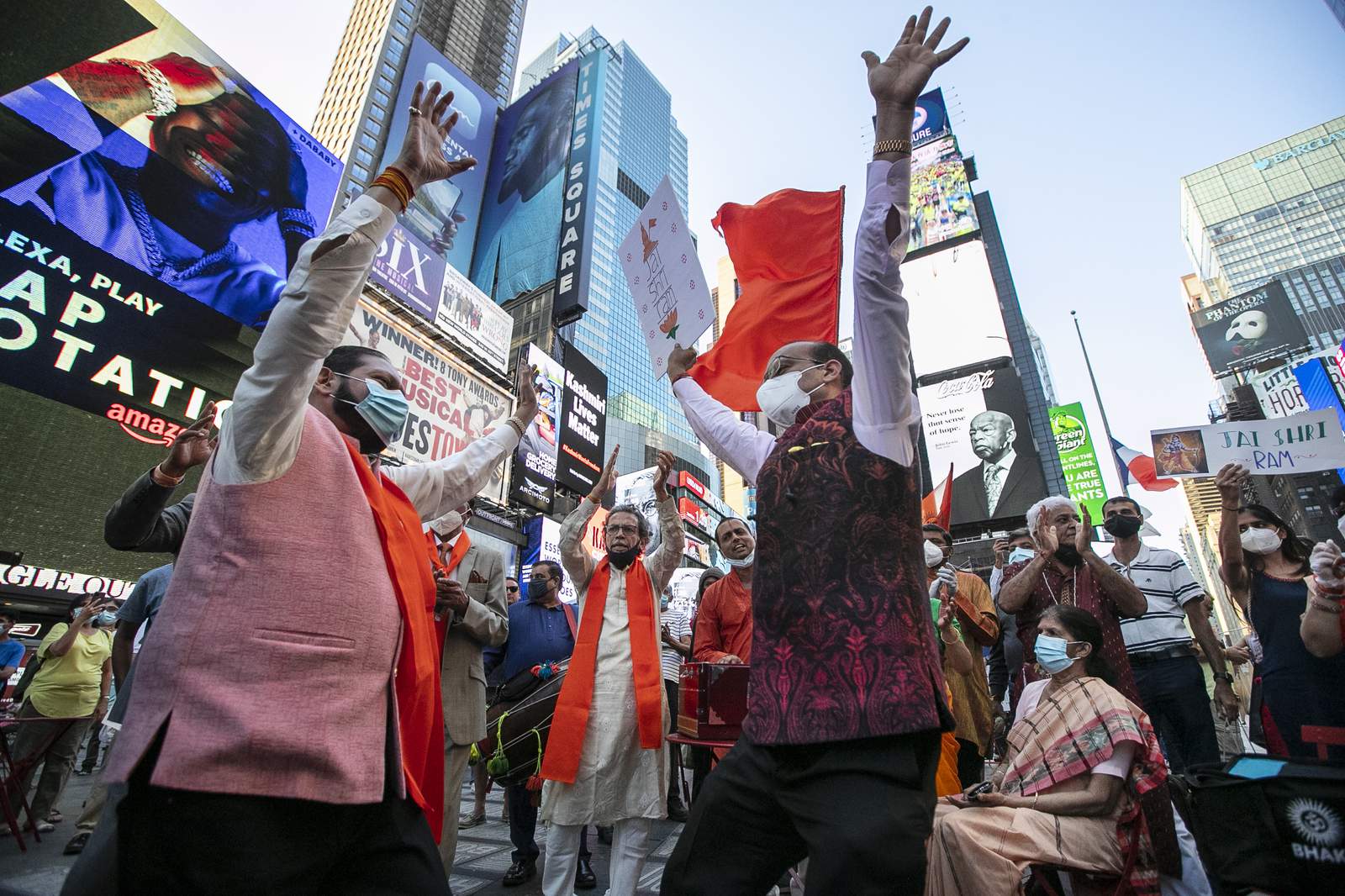 Supporters, opponents of Hindu temple meet in Times Square