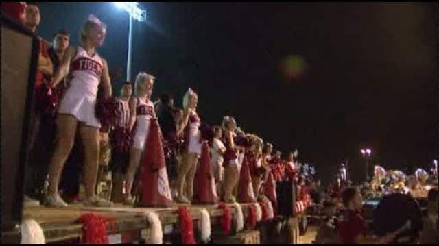Katy High School shows support for its football team ahead of state championship