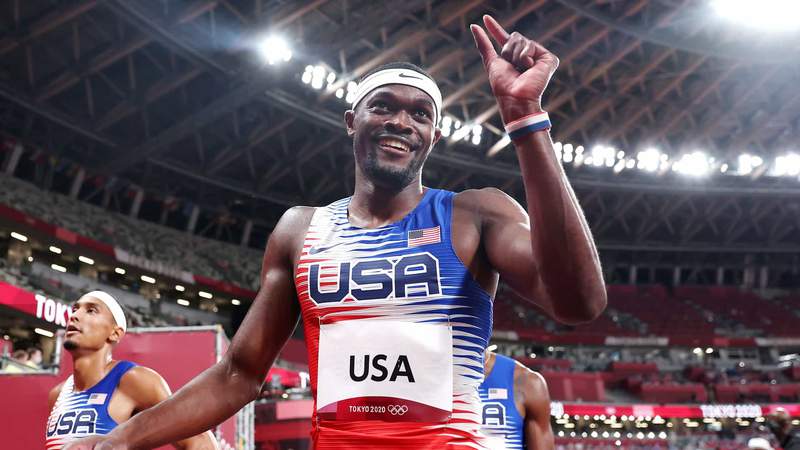 VIDEO: U.S. takes gold in men’s 4x400m relay