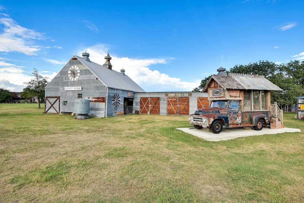 Be still, our Texas hearts: These Round Top rentals are the stuff of country living dreams
