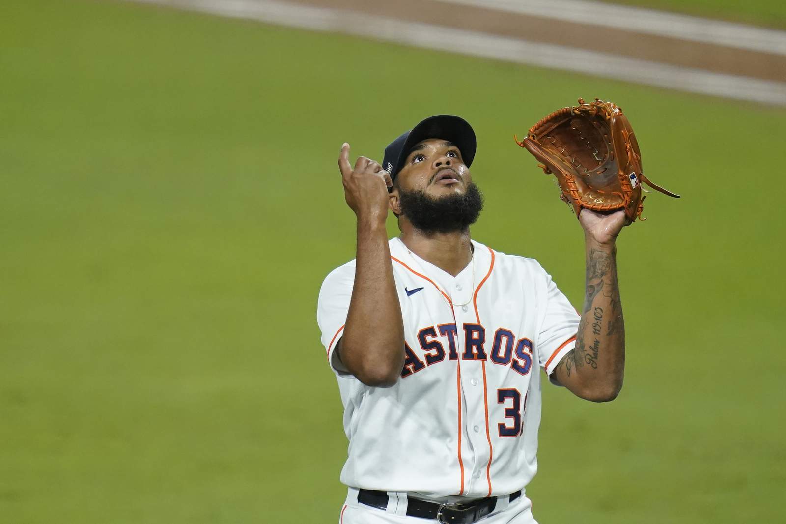 Astros pitcher Josh James has hip surgery; out 6 to 8 months