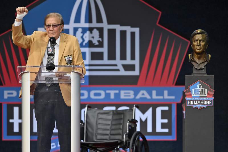 How the newest Hall of Famer Tom Flores made NFL history multiple times
