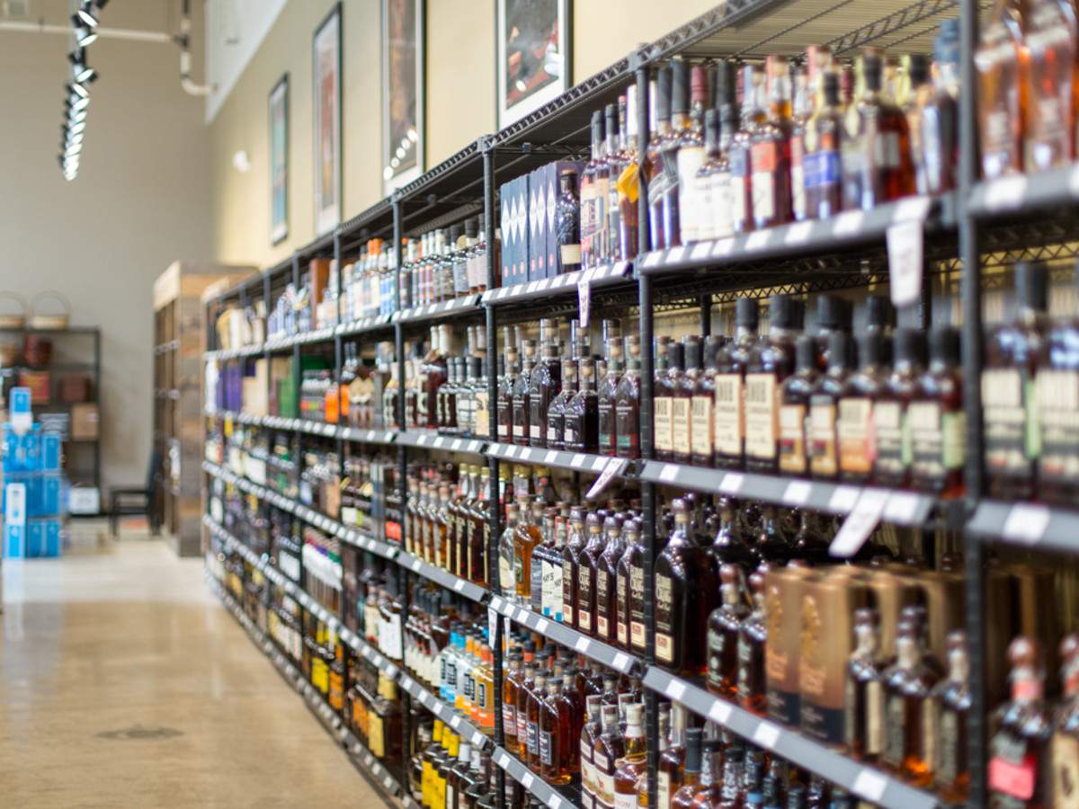 Craving Alcohol During Quarantine You Can Get It Delivered Or Pick It Up Via Curbside At Twin Liquors Now