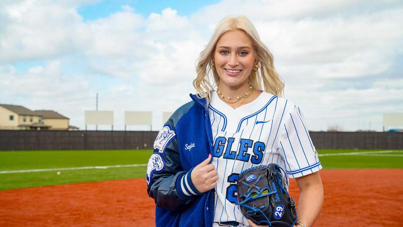 VYPE Houston Public School Softball Player of the Year Fan Poll presented by Academy Sports + Outdoors