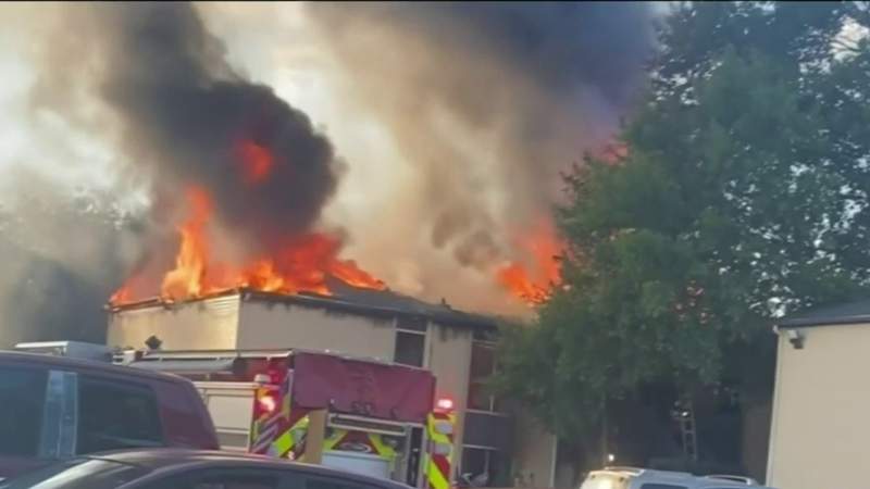 Fire destroys apartment, displaces families in Cypress