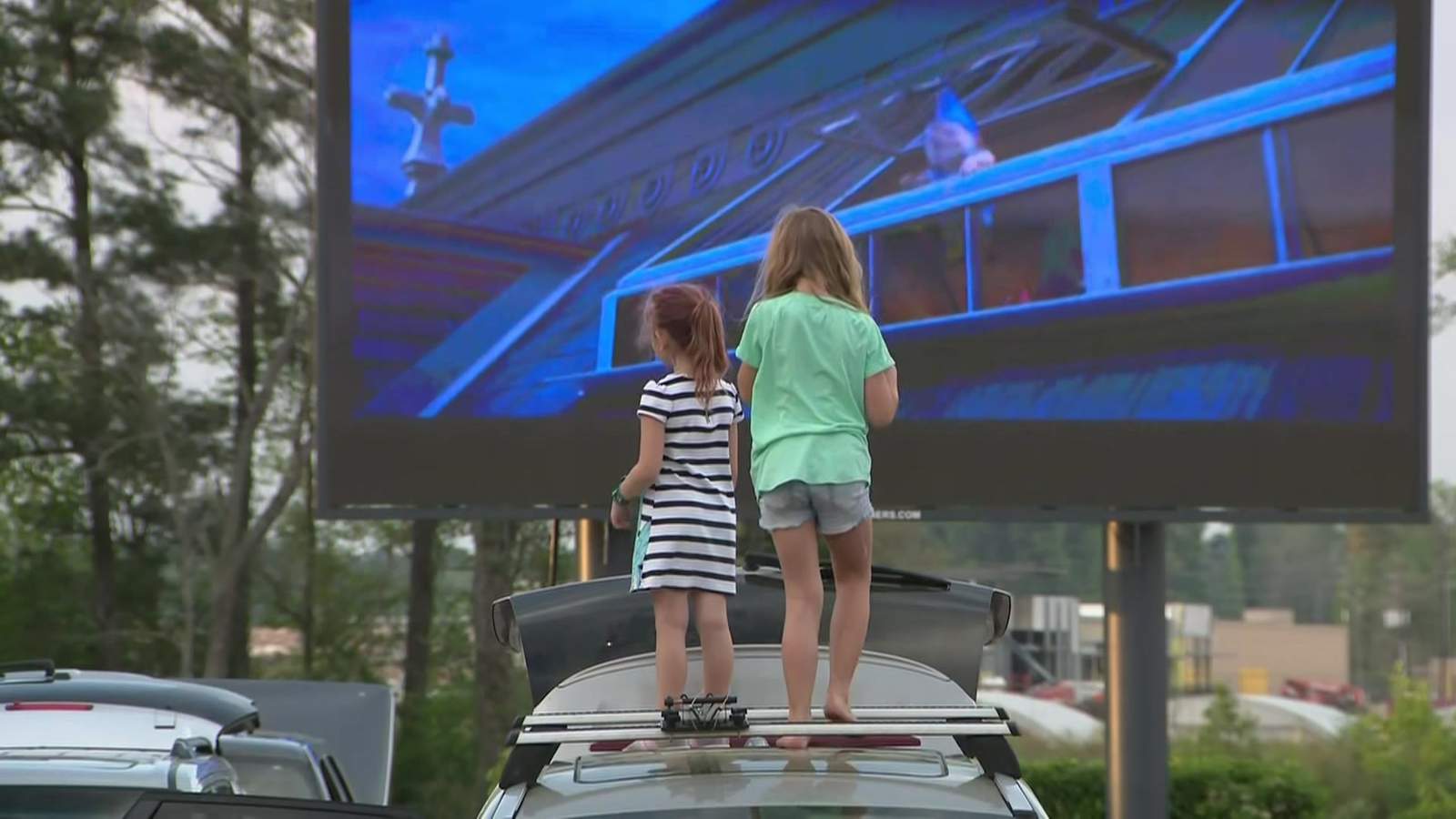 Pop-up drive-in theater a lifeline for families, restaurant in Spring