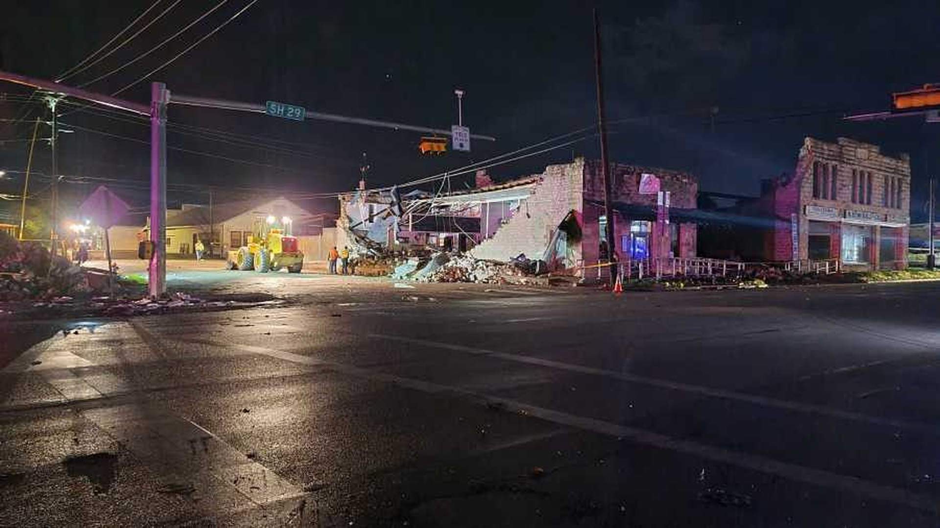 Springtime storms cause damage in central Texas city