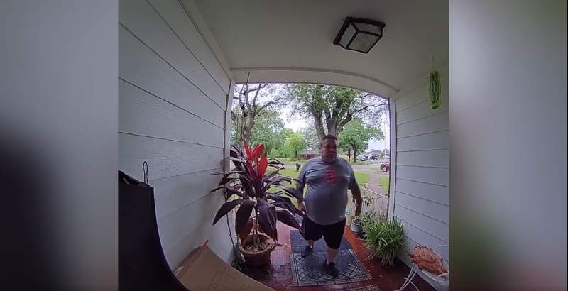 Video shows porch pirate stealing from Pasadena home