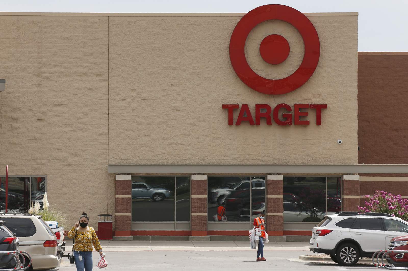 Target to offer Houston-area employees these incentives for receiving COVID-19 vaccine
