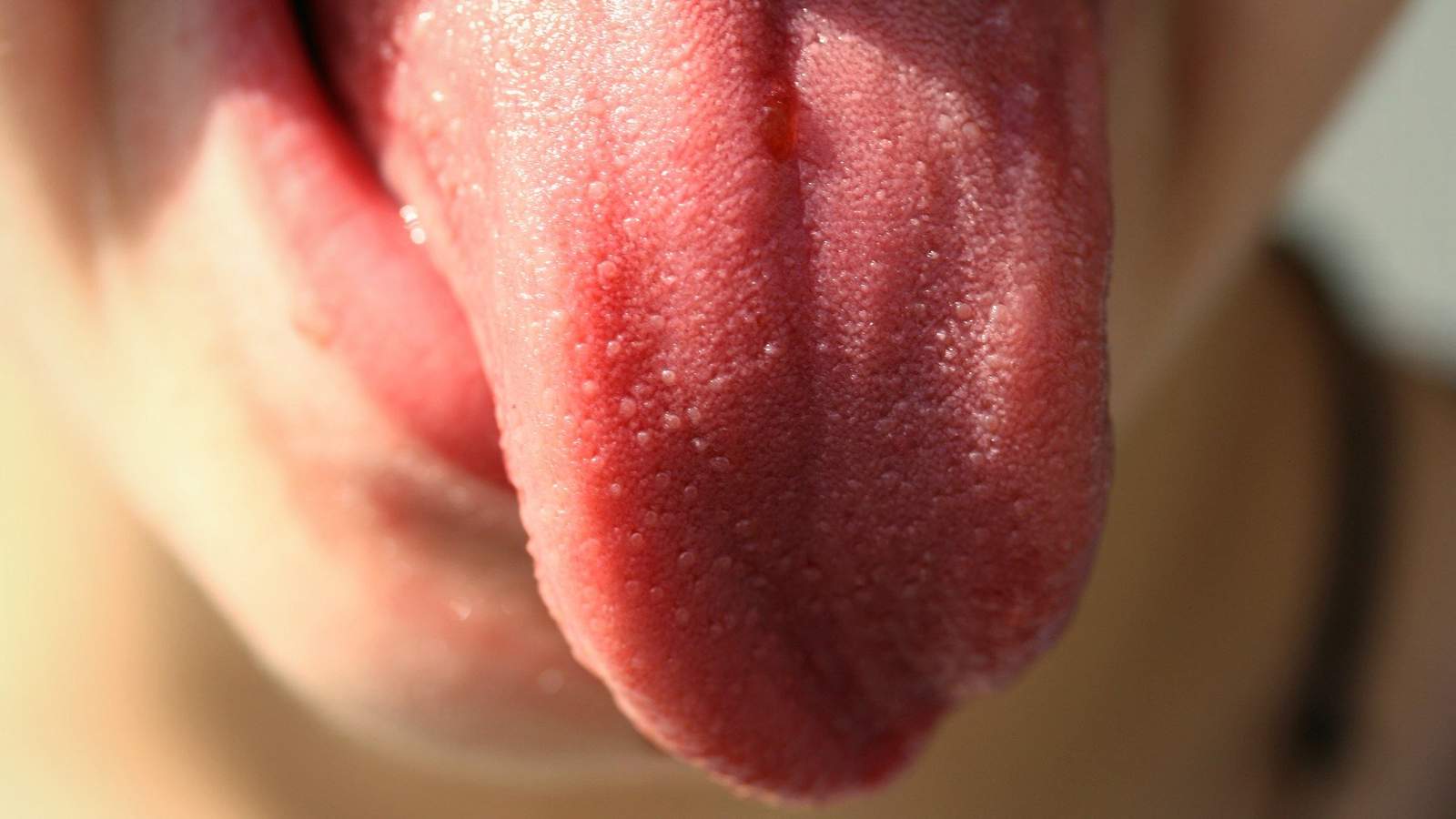A Detroit Woman Bit Off A Man S Tongue After She Asked Him Not To