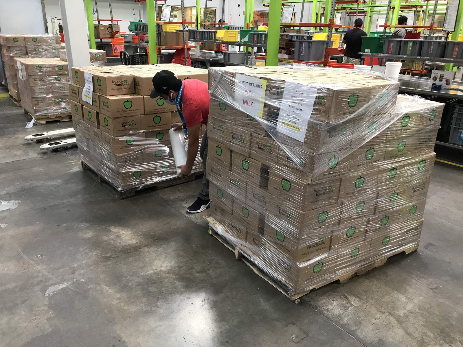 Aquí están los sitios de distribución de alimentos donde los habitantes de Houston pueden obtener comida gratis el domingo