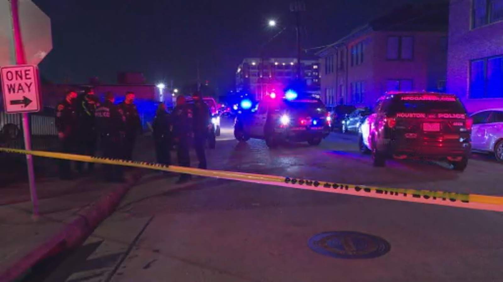 HPD: Man shot to death in Midtown