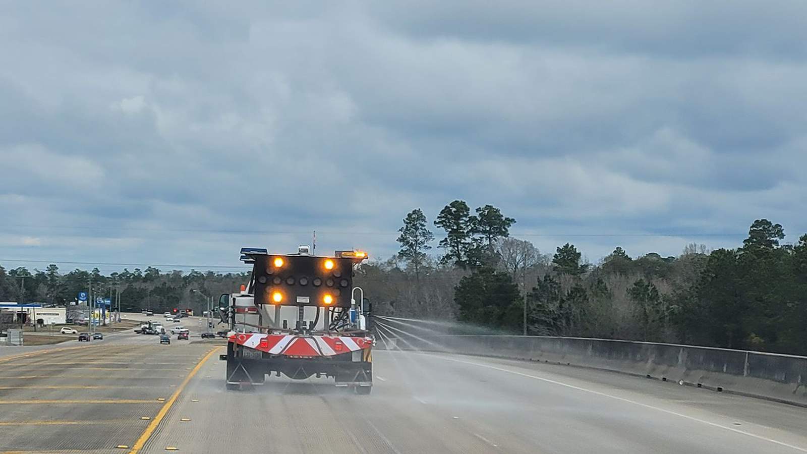TxDOT says efforts already underway to combat wintry weather expected this weekend
