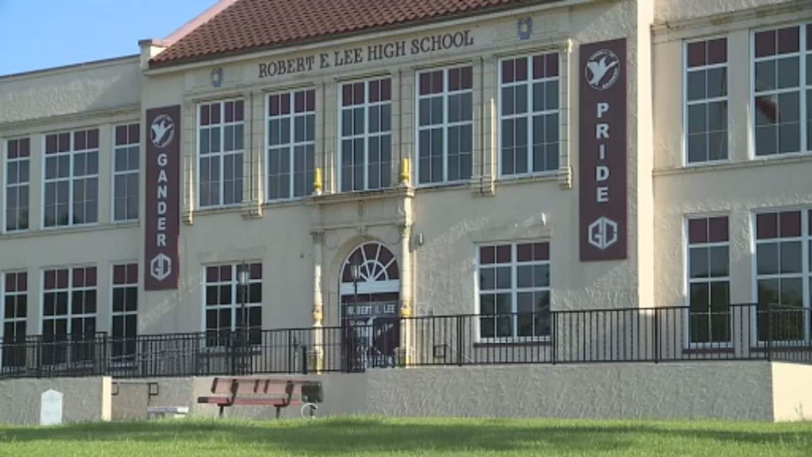 Robert E. Lee High School