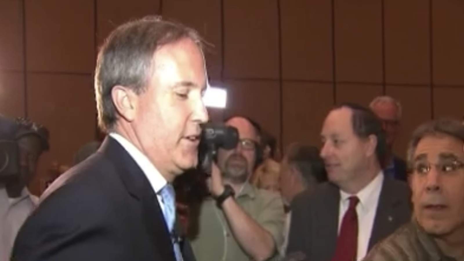Paxton’s election fraud lawsuit is a non-starter but smart politics, legal experts say