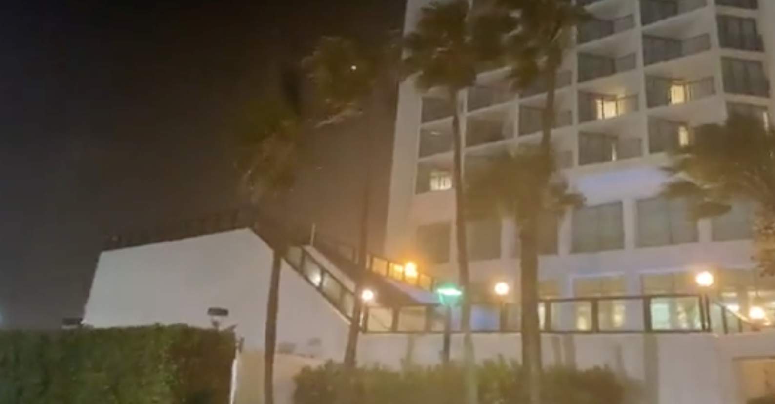VIDEO: Reporter shows on-the-ground footage of what Corpus Christi looks like as Hurricane Hanna touches down
