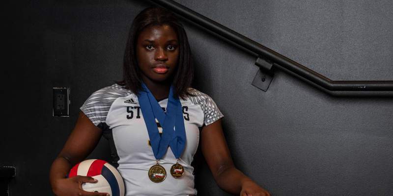 Iowa Signee Toyosi Onabanjo wins Private School Volleyball Player of the Year
