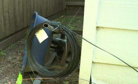 KPRC 2 Investigates: Cable company leaves mess in yard, dog injured