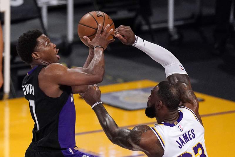 Lowry leads depleted Raptors past Lakers; LeBron exits early