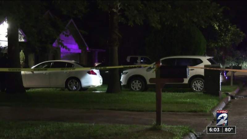 HPD: 1 person dead, another injured in altercation at northeast Houston home