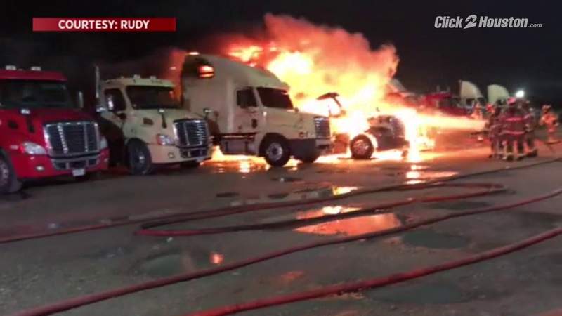 VIDEO: 5 18-wheelers damaged in northeast Houston fire