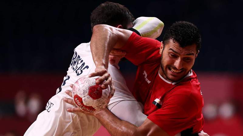 France breaks down Egypt to reach men's handball final
