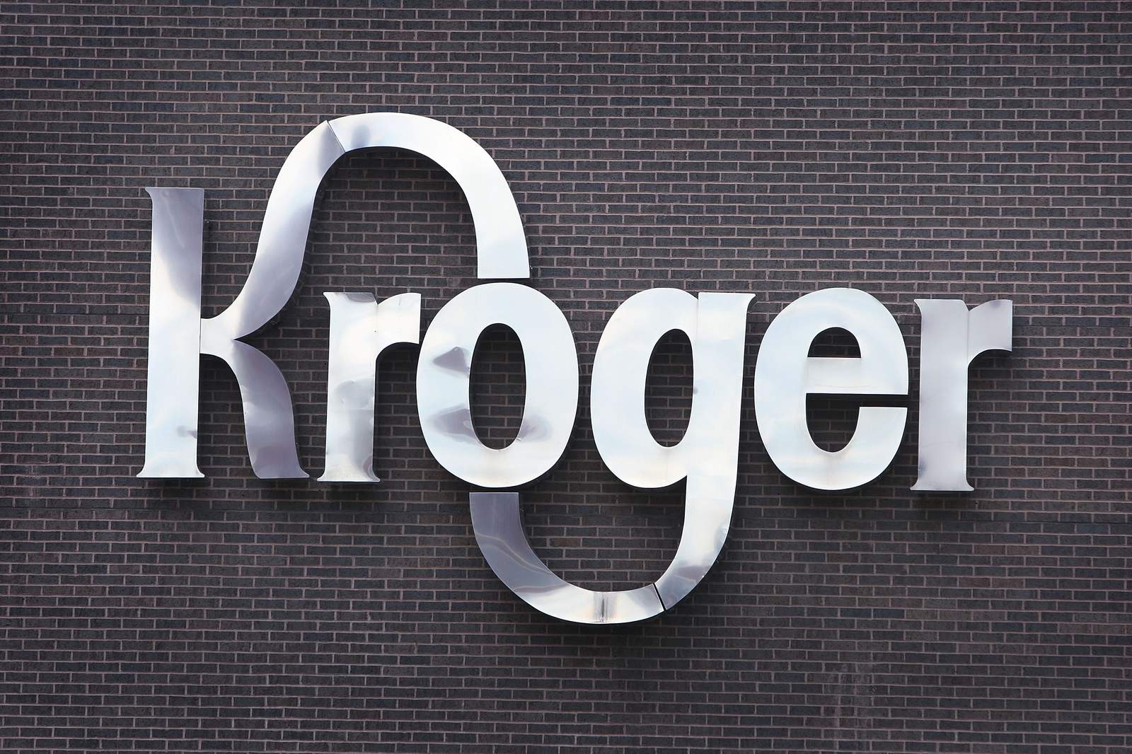 Kroger handing out one-time bonuses to full-time and part-time employees