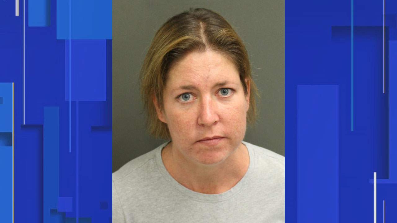 Woman accused of zipping boyfriend inside suitcase and leaving him to die inside, officials say