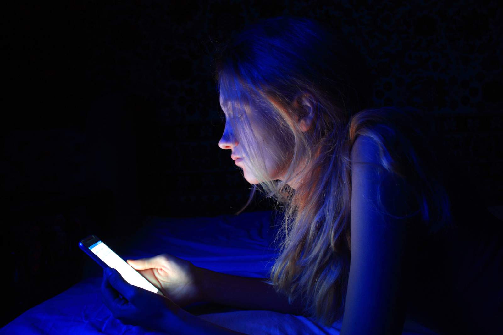 Getting more screen time? Watch out for blue light exposure risks
