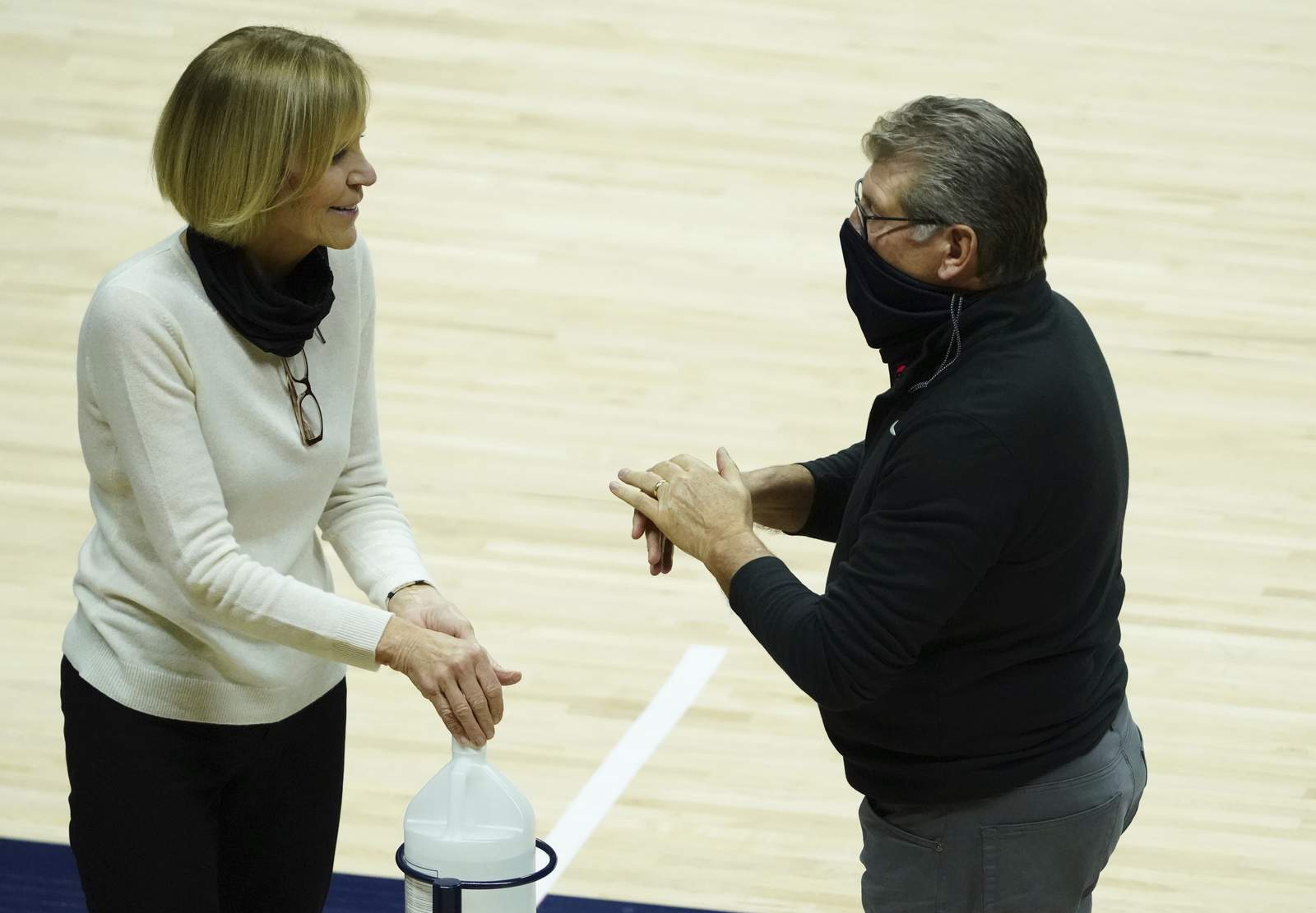 UConn's Auriemma: Schools need NCAA Tournament this season