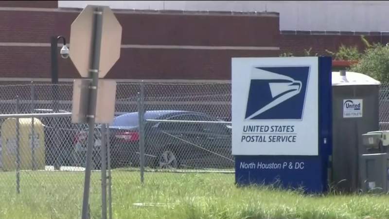 ‘Unacceptable for Houston region’: Lawmakers demand answers after audit reveals mail delays continue to plague north Houston postal facility