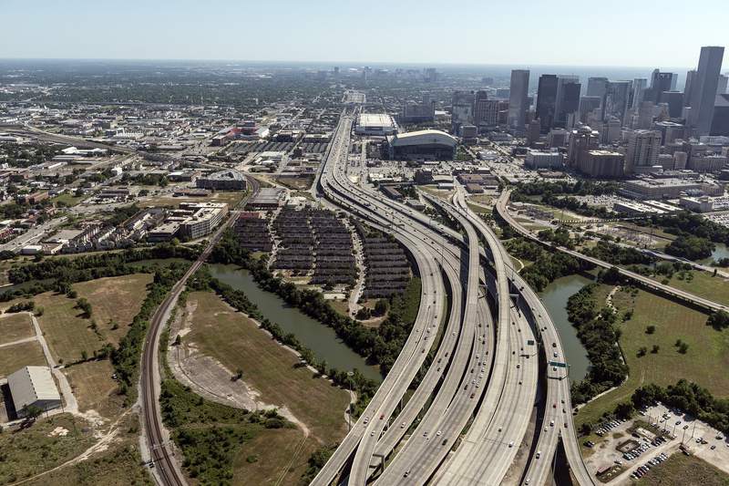 Ask 2: Why do Houston freeways have multiple names?