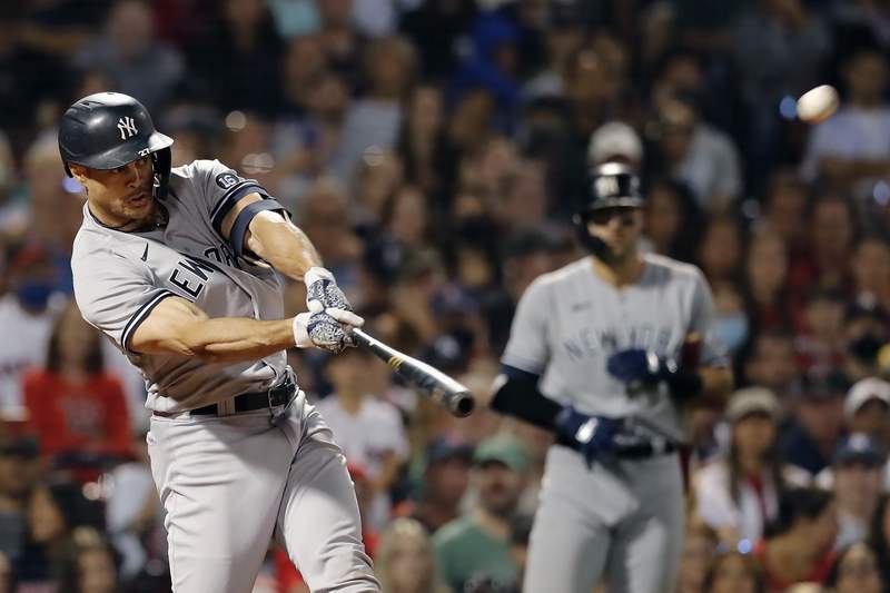Stanton's slam lifts Yanks to 5-3 win, WC tie with Red Sox