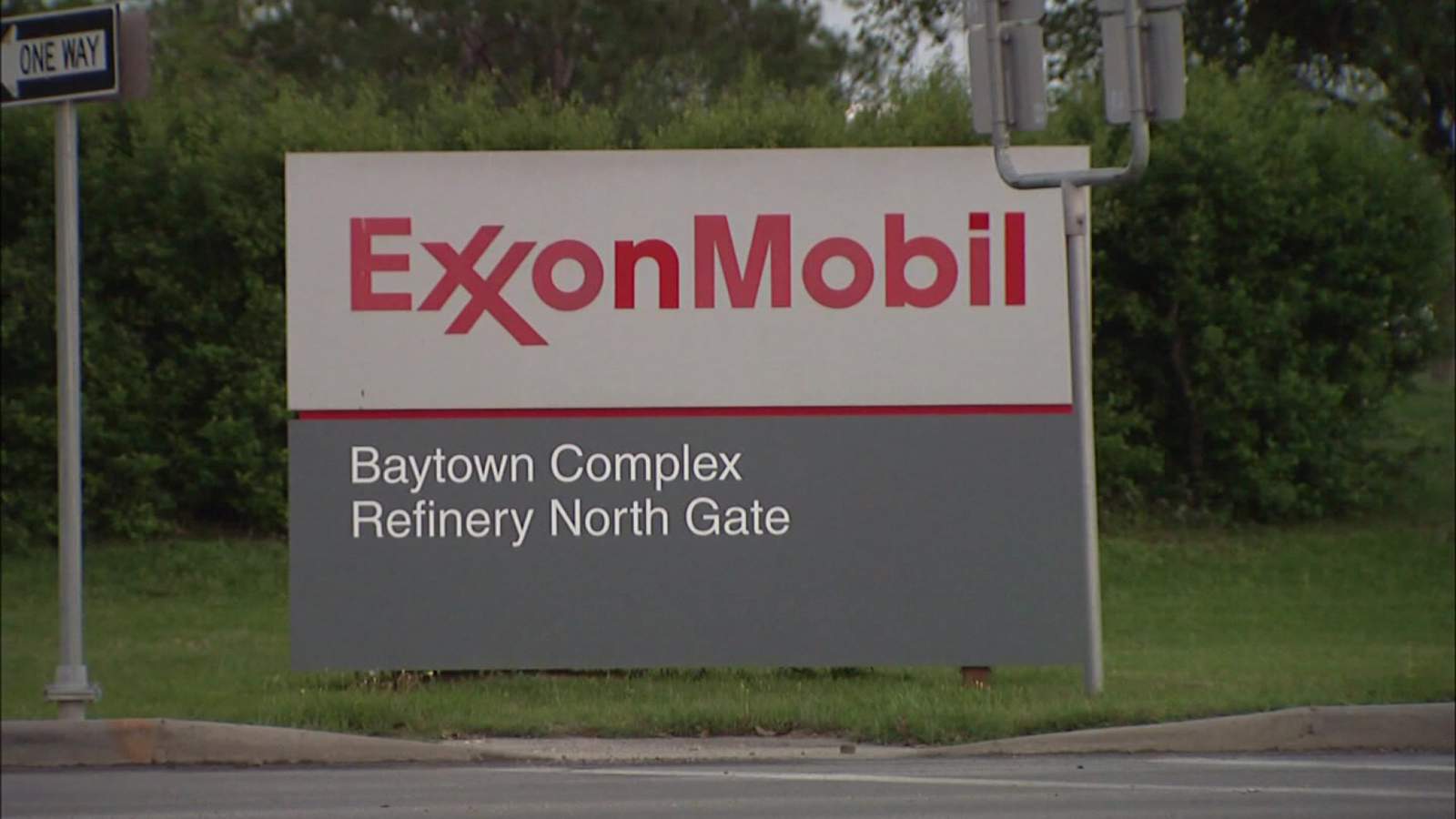 Contractor dies after being injured at ExxonMobil facility in Baytown