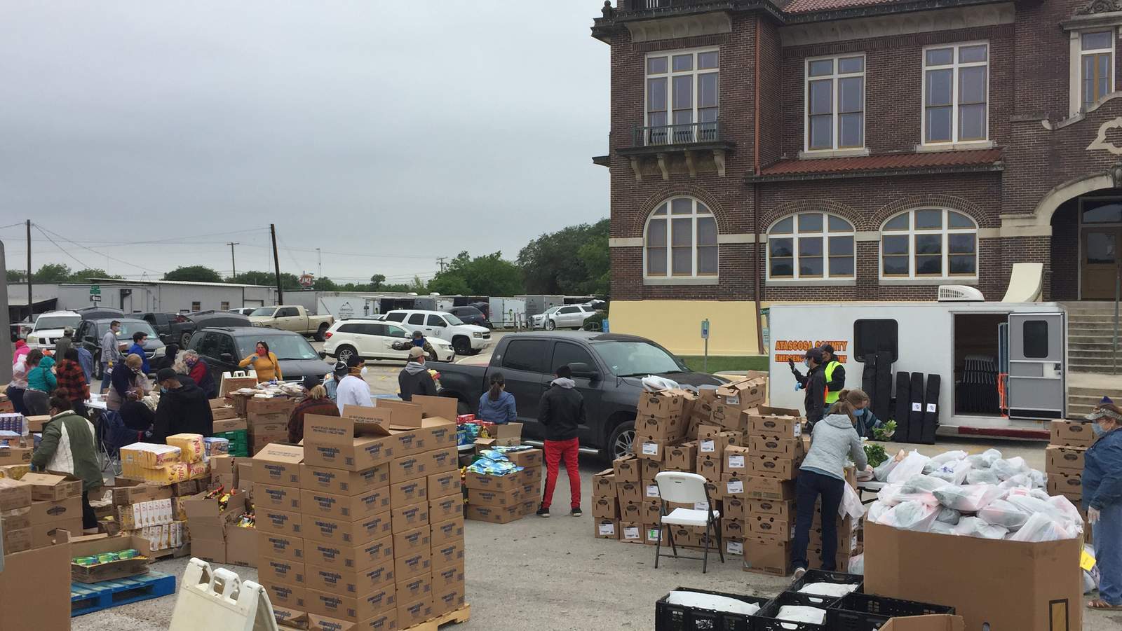 Vehicles line up for more than 2 miles in this Texas community for food distribution